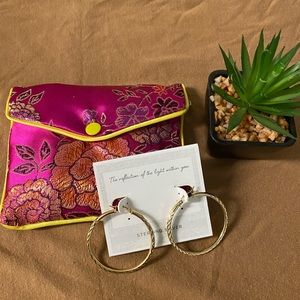 14K Gold plate over Sterling Silver Vermeil Hoops. Stamped 925.